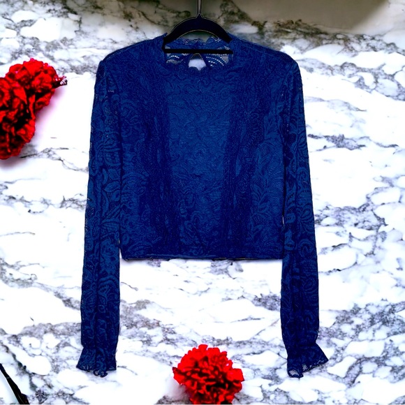 SHEIN Privé Guipure Lace Insert Flounce Sleeve Blouse- Small - Picture 6 of 8